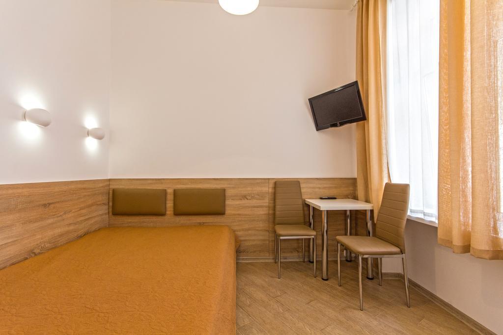 Mini Smart Apartments On Shpytalna 13- Economy Apartment Львів Екстер'єр фото